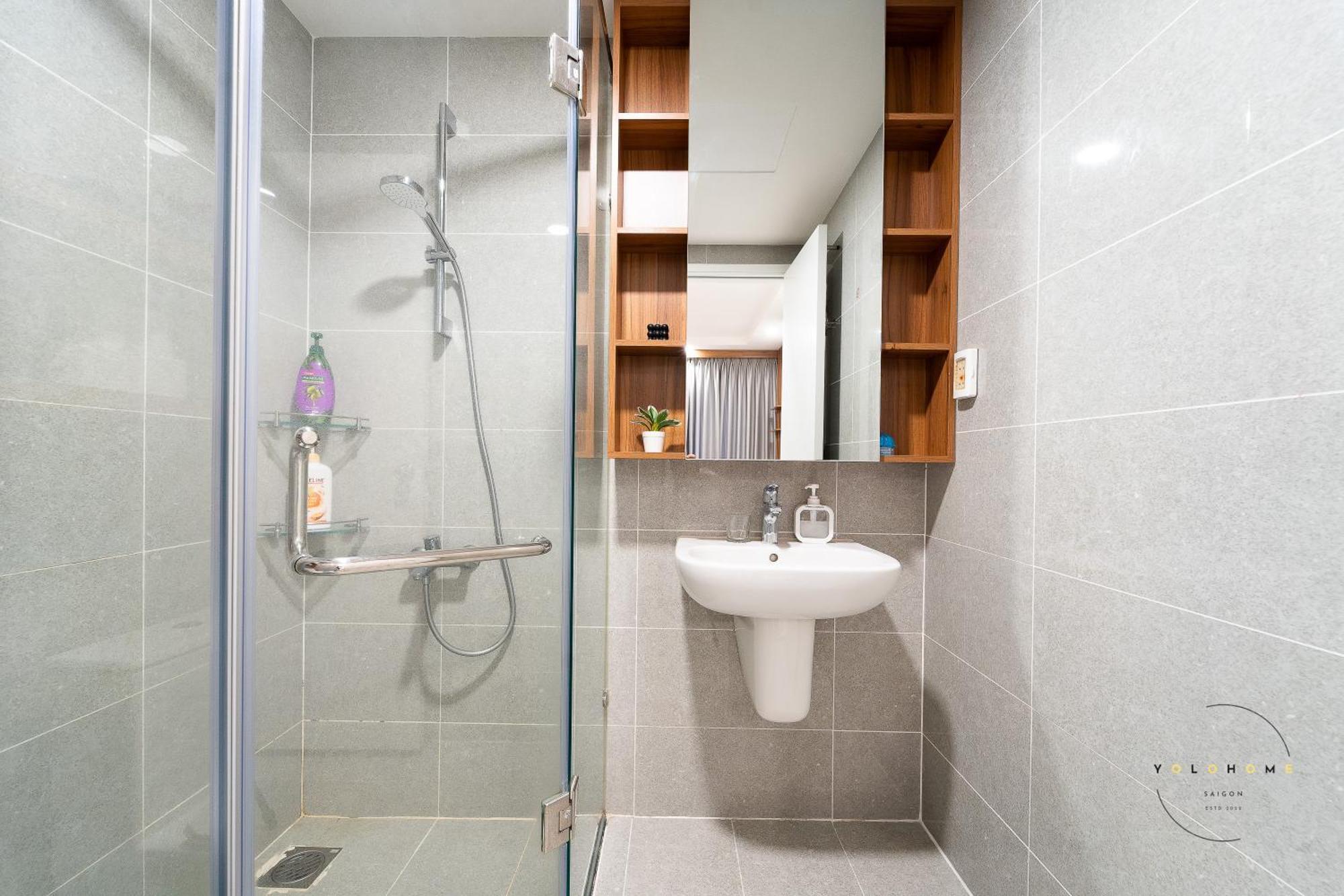 Elegant 2 Bedroom- Good Location- Yolohomesaigon- Terra TP. Hồ Chí Minh